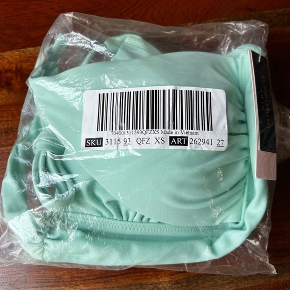 Victoria’s Secret Teal Green Triangle Halter Bikini Bra Swim Top - Picture 4 of 4